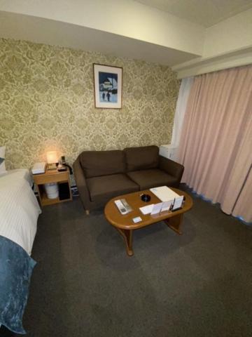 Roppongi Plaza Hotel Токио Екстериор снимка